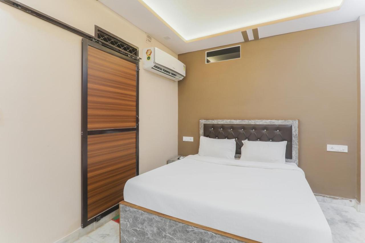 Oyo Tripureswari Guest House Puri Luaran gambar
