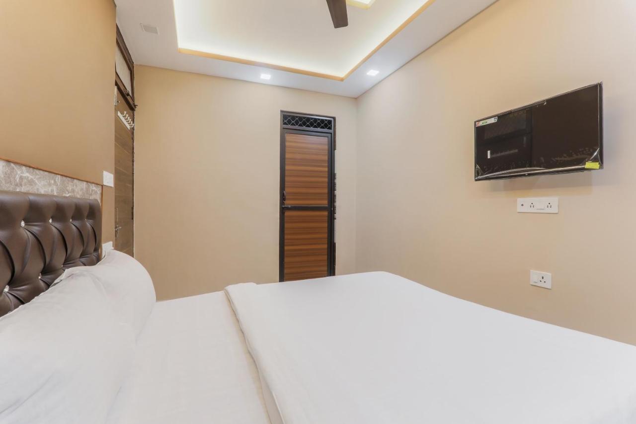 Oyo Tripureswari Guest House Puri Luaran gambar